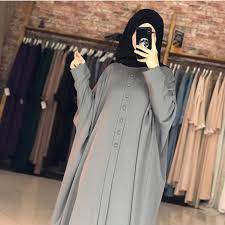 Goruntunun Olasi Icerigi Bir Veya Daha Fazla Kisi Ve Ayakta Duran Insanlar Hijab Fashion Muslim Women Fashion Abayas Fashion