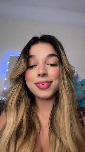 Vídeos de Kim🦋 (@kimberlyhenao) con «Dream Away