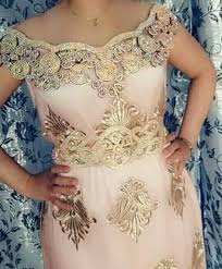 بلوزة وهرانية تقاليد جزائرية Robe D Interieur Robe Constantinoise Robe Traditionnelle