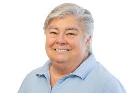 Christine Macomber's Instagram, Twitter & Facebook