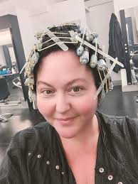 Hi all, are there any mobile hair dressers that could perm my mums hair  please?She's 78 and has short (very short bob) thin hair (I can send a pic)