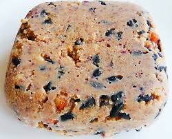 Recette Nourrir Les Oiseaux Avec Un Gateau De Graisse De Suif Fait Maison Recipe Food Desserts Recipes