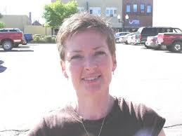 Despite gains, women still lag at orchestral podium