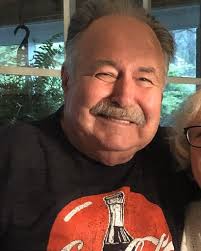 Russell Hurley's Instagram, Twitter & Facebook