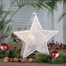 Effektvolle Tischlampen Aus Metall Sorgen Fur Die Richtige Stimmung In Der Advents Und Weihnachtszeit Material Meta Holiday Decor Christmas Ornaments Xmas