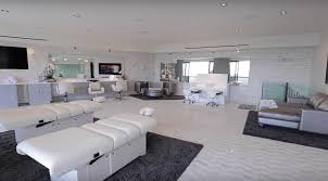 This Newly Built Modern Mega Mansion Is Located At 10979 Chalon Road In The Bel Air Neighborhood Of Los Angeles Ca House Design House Rich Home