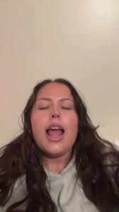 Olivea Brown (@0liveab)