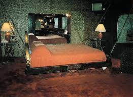 Room 1 wingate by wyndham wisconsin dells waterpark. Themed Hotel Rooms Near You Roadtrippers