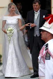 Das konnte sie allerdings nicht hier findest du immer alle aktuellen news zu prinzessin victoria von schweden! Die Schonsten Brautkleider Der Stars Zum Nachstylen
