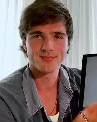 Eredeti film cím the kissing booth 2. Jacob Elordi Wikipedia
