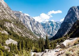 Cedar grove lodge is close to many attractions including north dome, grand. What To Do In Sequoia And Kings Canyon Where To Stay And What To See