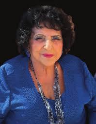 HONORING THE PASTEMBRACING CHANGE HONRANDO EL PASADOABARCANDO EL CAMBIO