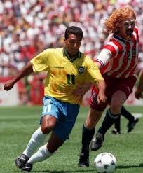 Maybe you would like to learn more about one of these? Futretro O Baixinho Sendo Marcado Pelo Americano Alexi Lalas Na Copa De 1994 Brasil 1 X 0 Eua Oitavas De Final Copa 1994 Estadio Stanford Em Sao Francisco Com 85 Mil Torcedores Facebook