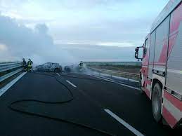 .hanno assaltato due portavalori che percorrevano la strada statale 665, tra candela e foggia. Foggia Assalto Portavalori Statale 655
