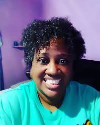 Rochelle Lynch's Instagram, Twitter & Facebook