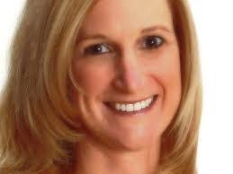 Joanna Cunningham's Instagram, Twitter & Facebook