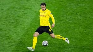 Discover more posts about mats hummels. Bvb Star Mats Hummels Uber Seine Zukunft