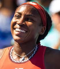 Can anyone identify Coco Gauff's necklace? : r/jewelry