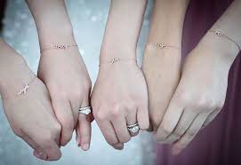 Chen li wen, jiang yue hua. å²'æè³¢çµå©š åœ¨å¥½å‹ å®¶äººè¦‹è­‰ä¸‹ä½Žèª¿ç°½ç´™çµå©šè€å…¬èº«ä»½å¤§æ›å…‰ Topbeauty