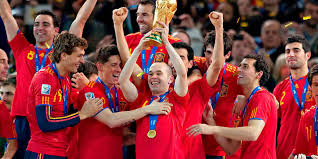 Bienvenue au cirque médiatique pour découvrir l'envers du décor de l'ensemble des moyens médiatiques qui entouraient la coupe du monde de la fifa, afrique du sud 2010. Mondial 2010 L Espagne Triomphante La France Honteuse Le Point