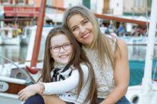 Découvrez la performance de la jeune emma sur le plateau de the voice kids 5. The Voice Kids 5 La Petite Emma Chante Pour Oublier La Maladie Selon Ses Parents Qui Se Confient Apres Sa Bouleversante Prestation Gala