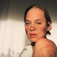 Virginia Bou's Instagram, Twitter & Facebook