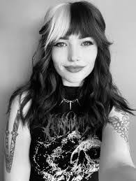 Katherine Aimone's Instagram, Twitter & Facebook