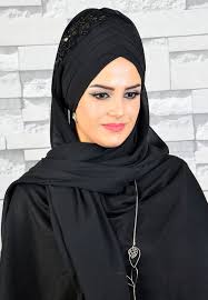 Siyah Drapeli Bandana Pratik Hazir Sal Bandanalar Siyah Sal