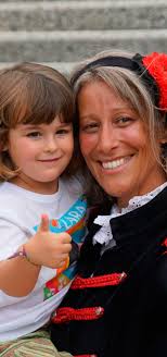 Uxía Lambona arrasa en el Revenidas Miúdo de Santiago: más de una hora  haciéndose fotos