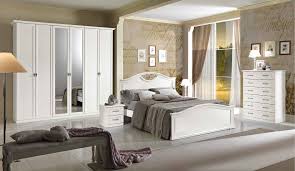La camera da letto è l'ambiente più intimo e personale della casa. Camera Da Letto Matrimoniale Classica Art Df103 Arredamenti Linea 80
