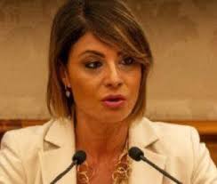 La stellata Dolores Bevilacqua ora su Rete 4 in merito alla vittoria del  neosindaco Dem di New York: “Il sindaco ha un programma che per il 70%  corrisponde a quello del M5S.