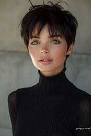 Lesley Flood (lesleycarolineflood)