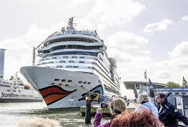 Erome jetski great Latino milf, nice tits, awesome rear.