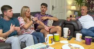 Two months after leon died there was a special tribute show in his honour. Gogglebox 2021 Producers Drop The Baggs Family After One Series