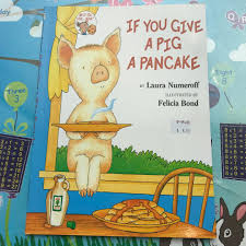 4.7 out of 5 stars. If You Give A Pig A Pancake By Laura Numeroff Books Stationery Children S Books On Carousell