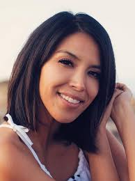 Woman Walks Ahead (2017)