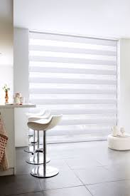 Store Enrouleur Venitien Blanc Par Store Direct Www Store Direct Fr Cuisine Storeinterieur Storeenroule Curtain Decor Living Room Blinds New Home Windows