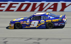 William byron and ryan blaney will make up the second row for the nascar race at martinsville speedway. Chase Elliott Hoping To Make Nascar Sprint Cup Series Debut At Martinsville
