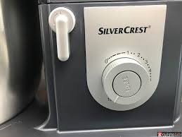 Le bras qui sert à mélanger, pétrir ou mixer est bien évidemment orientable, ce qui facilite l'installation des différents. Avis Robot Patissier Skmp1300d4 De Silvercrest Lidl Test Et Prix