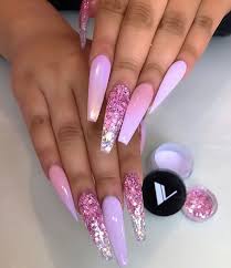 Hola mis corazones en este vídeo les comparto como realizar un difuminado en tres colores usando acrílicos en tonos baby muy en tendencia para esta. Difuminado Encapsulado Mezcla Unas Postizas De Gel Unas De Gel Bonitas Manicura De Unas