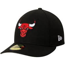 Men S Chicago Bulls New Era Black Low Profile 59fifty Fitted Hat Fitted Hats Chicago Bulls Hat Chicago Bulls