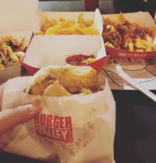 مطعم وادي البرجر الأسعار المنيو الموقع افضل المطاعم السعودية