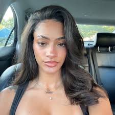 Savannah Suarez's Instagram, Twitter & Facebook