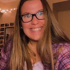 Shannon Lecompte's Instagram, Twitter & Facebook