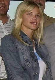 Elin nordegren is the former wife of tiger woods. Elin Nordegren Wikipedia