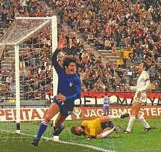Golden boot (altın ayak) ve golden ball (altın top). Italy 3 Hungary 1 In 1978 In Mar Del Plata Paolo Rossi Scored For Italy After 34 Minutes In Group 1 At The English Football League World Cup Groups World Cup