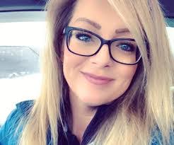 Julie Cyr's Instagram, Twitter & Facebook