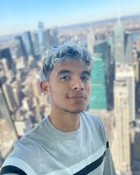 Douglas Quintero's Instagram, Twitter & Facebook