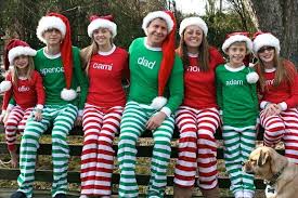 Christmas Wonderful One Of Our Holiday Traditions Design Dazzle Family Christmas Pictures Christmas Portraits Christmas Family Photos
