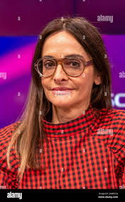 Iris program hi-res stock photography and images